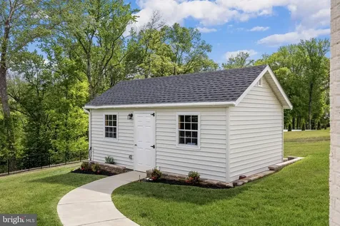 1821 Legacy Lane Fredericksburg VA 22408