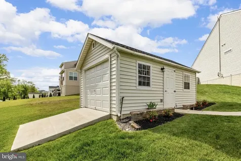 1821 Legacy Lane Fredericksburg VA 22408