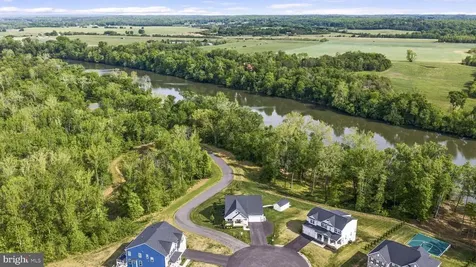 1821 Legacy Lane Fredericksburg VA 22408
