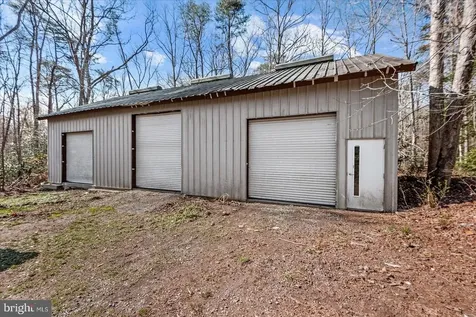 7621 River Road Fredericksburg VA 22407