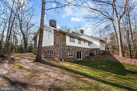 7621 River Road Fredericksburg VA 22407