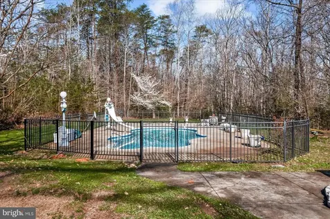 7621 River Road Fredericksburg VA 22407
