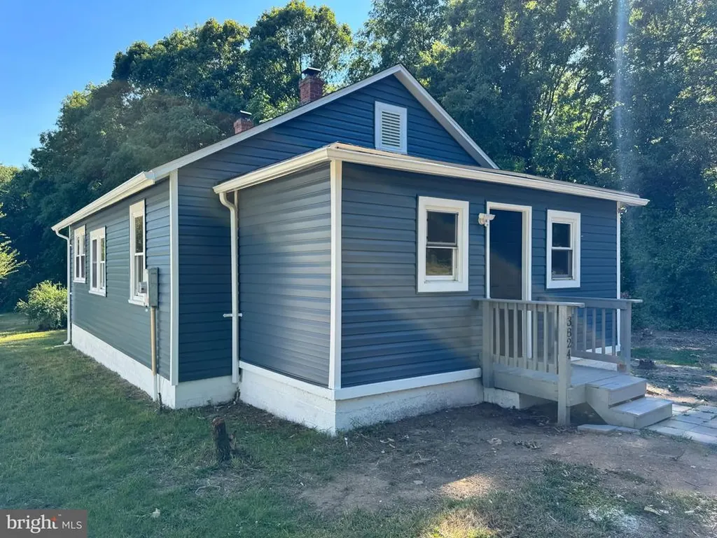 3824 Lee Hill School Drive Fredericksburg VA 22408
