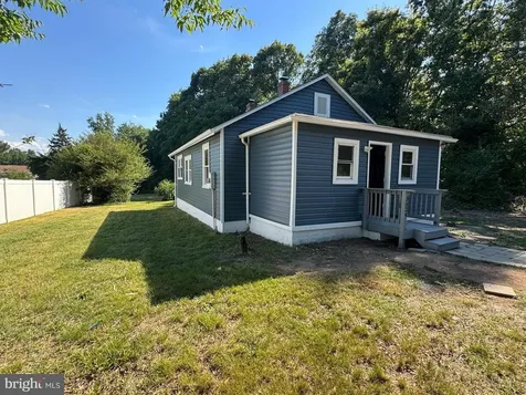 3824 Lee Hill School Drive Fredericksburg VA 22408