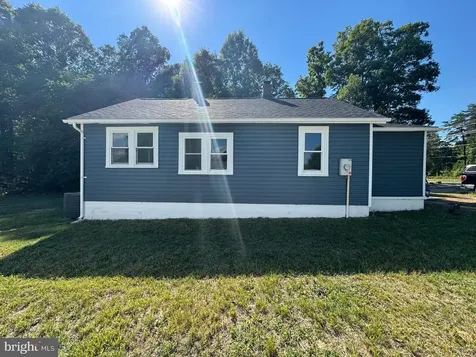 3824 Lee Hill School Drive Fredericksburg VA 22408