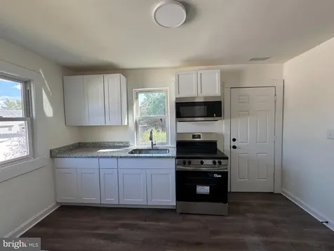 3824 Lee Hill School Drive Fredericksburg VA 22408