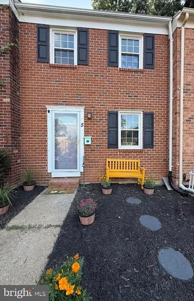 5 Bentley Court Fredericksburg VA 22408