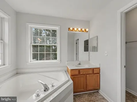 11402 Silverleaf Lane Fredericksburg VA 22407