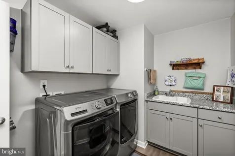 1821 Legacy Lane Fredericksburg VA 22408