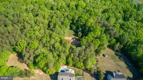 6800 Weedon Drive Fredericksburg VA 22407