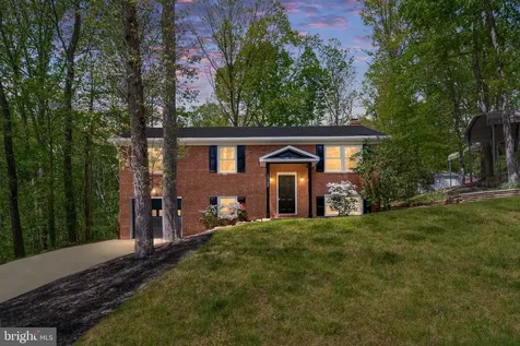 10704 Ann Davis Drive Fredericksburg VA 22408