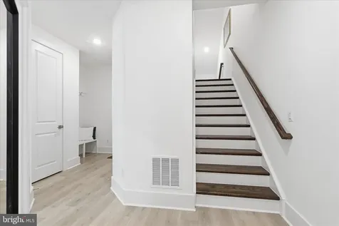9507 Maidenhair Avenue Fredericksburg VA 22407