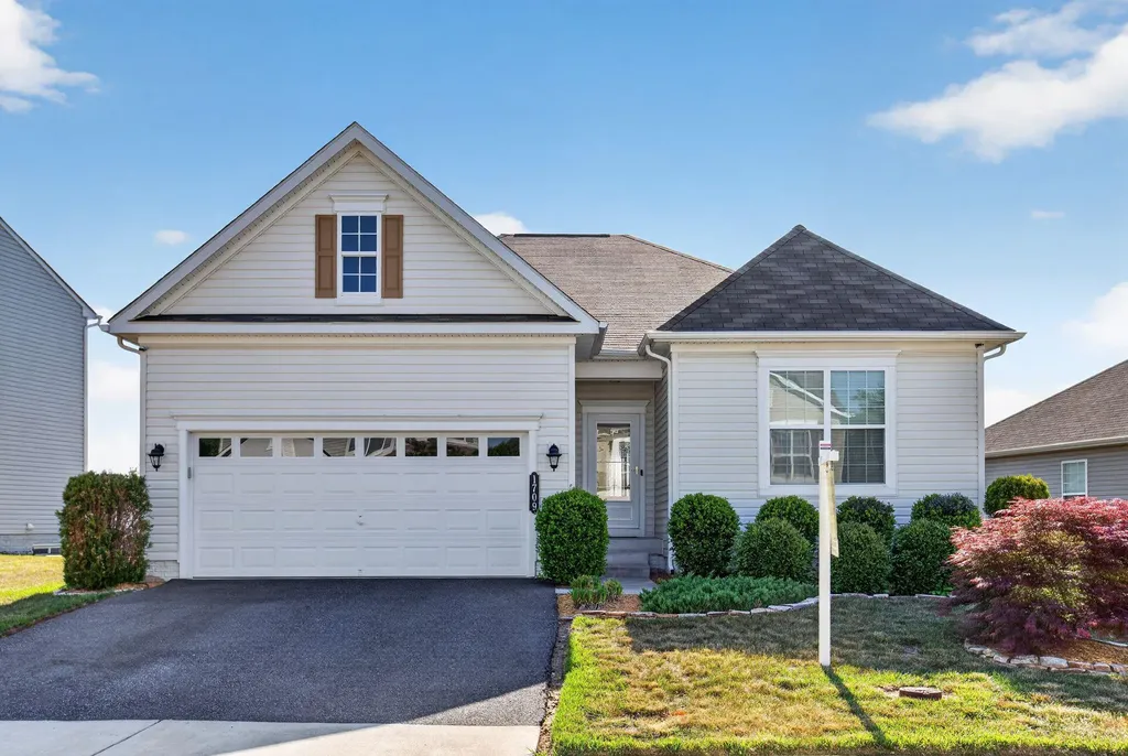 1709 Hudgins Farm Circle Fredericksburg VA 22408