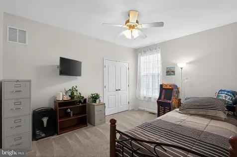 1709 Hudgins Farm Circle Fredericksburg VA 22408