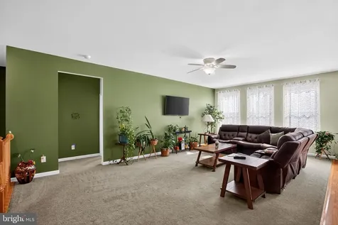 1709 Hudgins Farm Circle Fredericksburg VA 22408