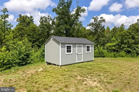 5018 Birch Leaf Circle Fredericksburg VA 22407