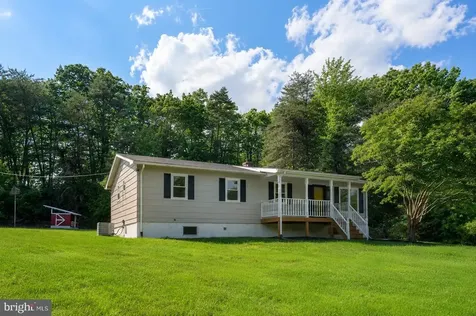9600 Honeysuckle Road Fredericksburg VA 22408
