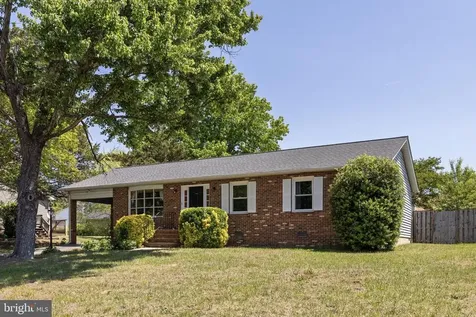6 Juniper Court Fredericksburg VA 22408