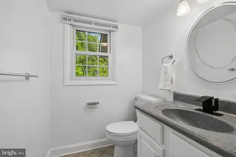 4 Pond Circle Fredericksburg VA 22407