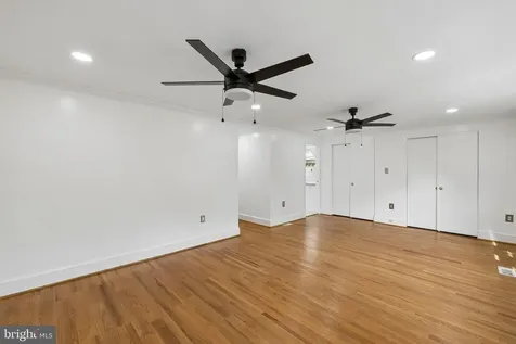4 Pond Circle Fredericksburg VA 22407