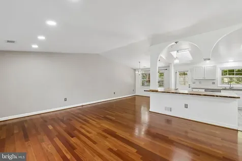 4 Pond Circle Fredericksburg VA 22407