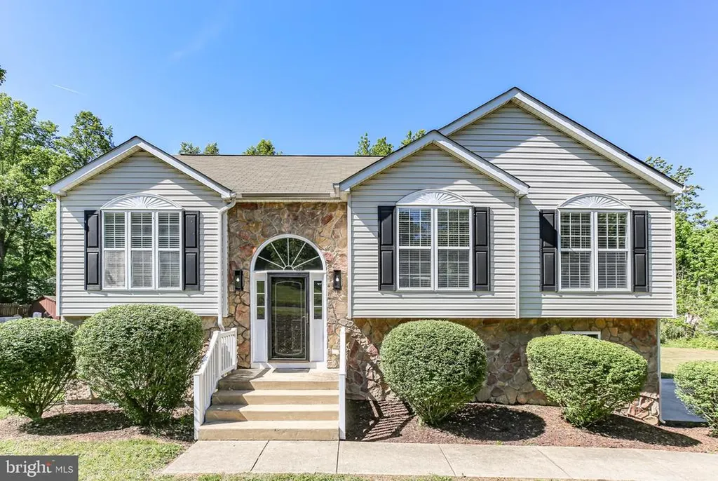424 Laurel Avenue Fredericksburg VA 22408