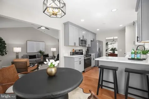 424 Laurel Avenue Fredericksburg VA 22408