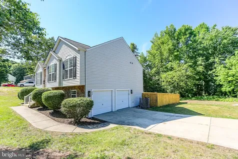 424 Laurel Avenue Fredericksburg VA 22408
