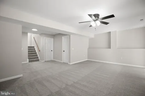 424 Laurel Avenue Fredericksburg VA 22408