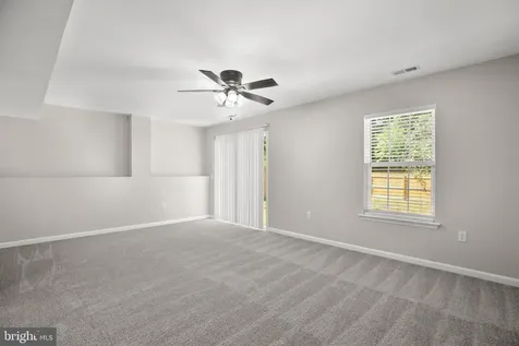 424 Laurel Avenue Fredericksburg VA 22408