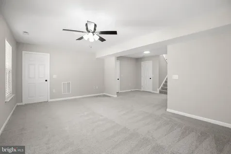 424 Laurel Avenue Fredericksburg VA 22408
