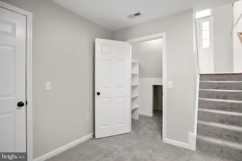 424 Laurel Avenue Fredericksburg VA 22408