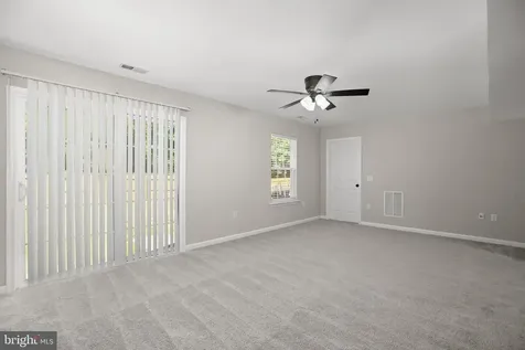 424 Laurel Avenue Fredericksburg VA 22408