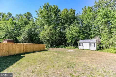 424 Laurel Avenue Fredericksburg VA 22408