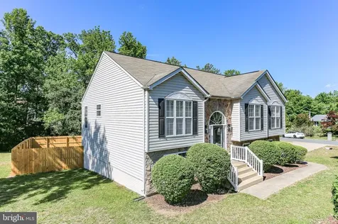 424 Laurel Avenue Fredericksburg VA 22408