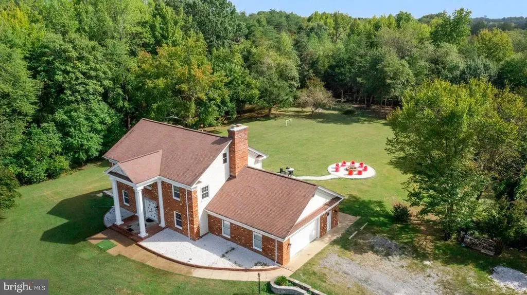 19 Twin Springs Drive Fredericksburg VA 22407