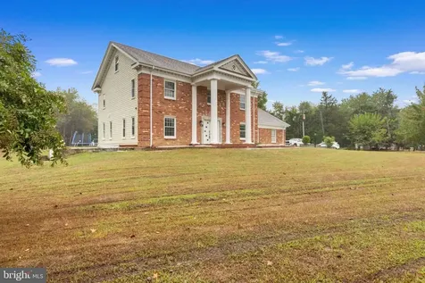 19 Twin Springs Drive Fredericksburg VA 22407
