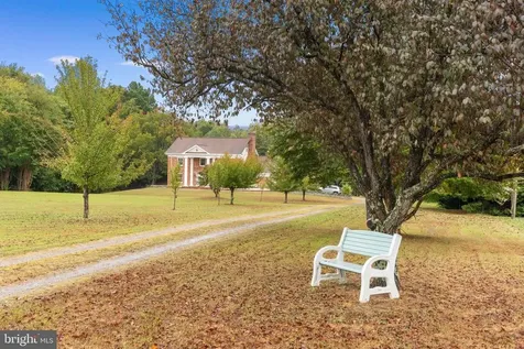 19 Twin Springs Drive Fredericksburg VA 22407