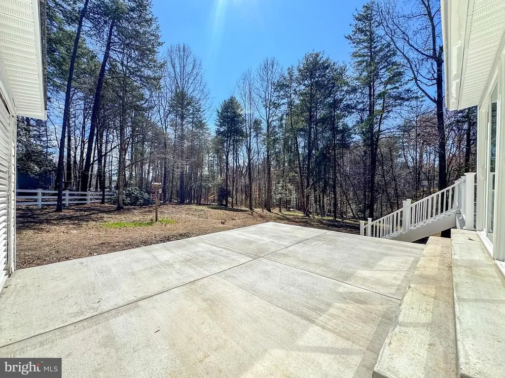 3631 Breaknock Road Bumpass VA 23024