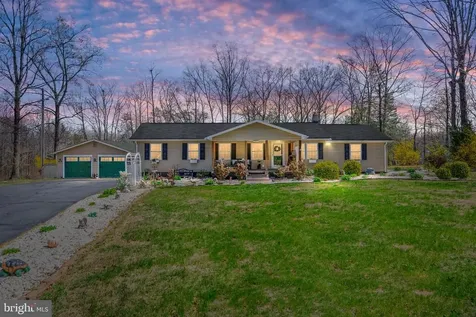 8029 Flippo Drive Fredericksburg VA 22408