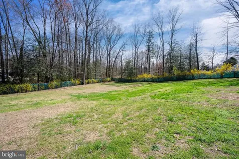8029 Flippo Drive Fredericksburg VA 22408