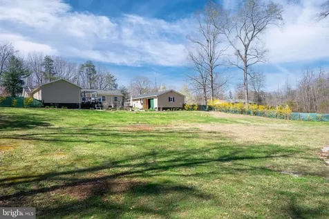 8029 Flippo Drive Fredericksburg VA 22408