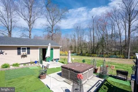 8029 Flippo Drive Fredericksburg VA 22408