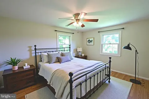40 Antique Lane Sperryville VA 22740