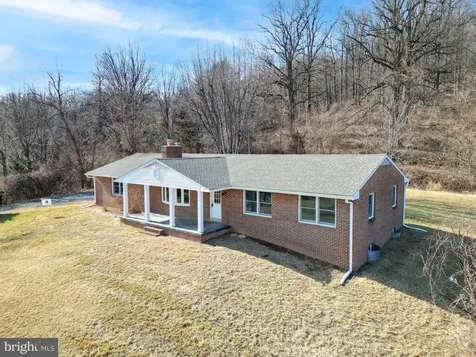 40 Antique Lane Sperryville VA 22740