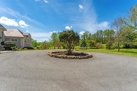 80 Narmada Lane Amissville VA 20106