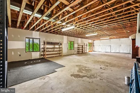 32 New Moon Lane Sperryville VA 22740