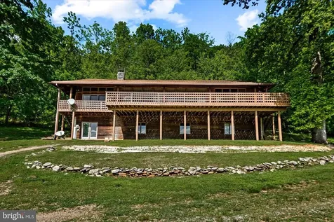32 New Moon Lane Sperryville VA 22740