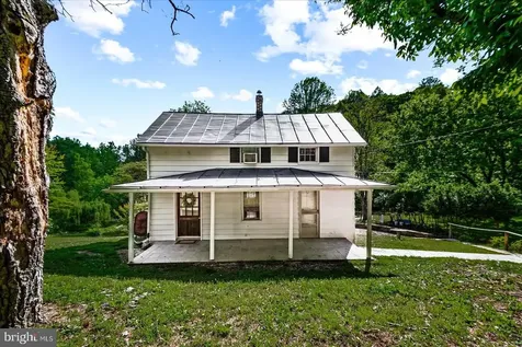 32 New Moon Lane Sperryville VA 22740