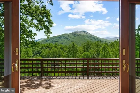32 New Moon Lane Sperryville VA 22740